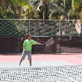 ./photos/pv_mar2009/kb_playing_tennis_in_pv_mexico.jpg